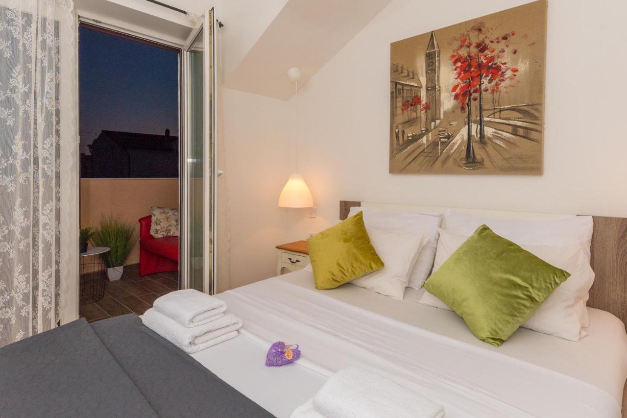 Apartmani Julija Vodice Extérieur photo