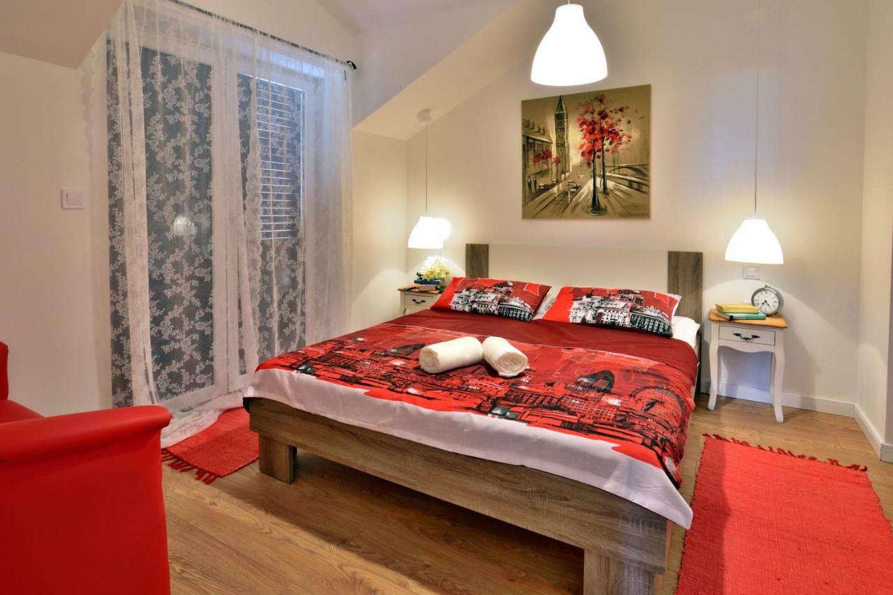 Apartmani Julija Vodice Extérieur photo